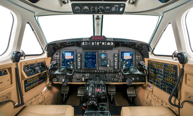 KingAir 350i cockpit