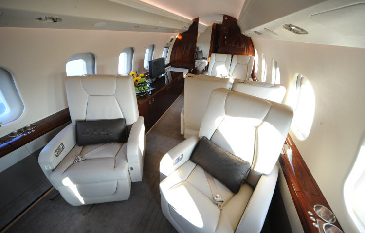 NetJets Global cabin 