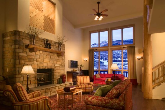 Steamboat Snowflake livingroom